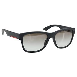 Óculos de sol PRADA de plástico pretos Auth bs33599 Preto