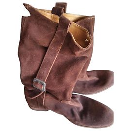 Autre Marque Botas de camurça marrons com fivela Marrom