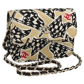 CHANEL Mini Matelassé 12 Borsa a Spalla Catena Satin Beige Oro CC Auth LNZ395M Beige D'oro