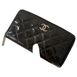 Chanel Quilted Patent Leather Zip Around Wallet Black