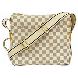 Louis Vuitton Damier Azur Naviglio Schultertasche Weiß