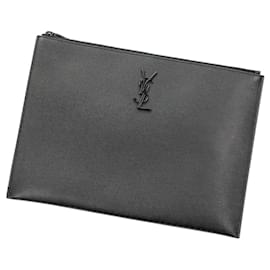 Bolsa Clutch Preta Yves Saint Laurent Preto