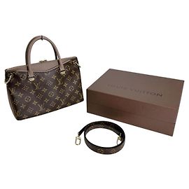 Louis Vuitton Pallas BB Handtasche Braun Monogramm