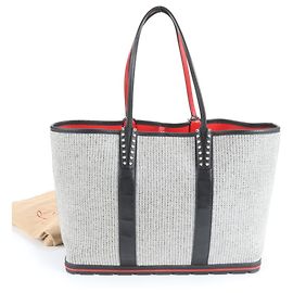 Bolsa tote de couro com studs Christian Louboutin Marrom