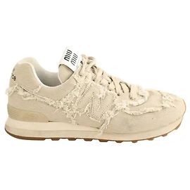 Miu Miu Baskets beiges Beige
