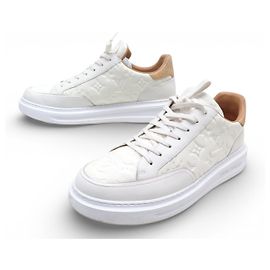 BASKETS LOUIS VUITTON BEVERLY HILLS CUIR MONOGRAM EMPREINTE 10 44.5 SNEAKER Écru