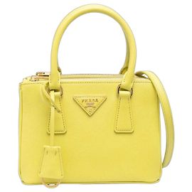 Mini sac en cuir Saffiano Prada Jaune