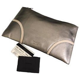 Bolso Clutch Prada Saffiano Lux Otro Metálico