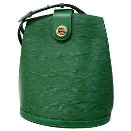 Sac à épaule Louis Vuitton Epi Cluny en vert Borneo Autre