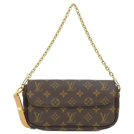 Bolsa de Ombro Louis Vuitton Monogram Wallet on Chain Ivy M81911 Marrom