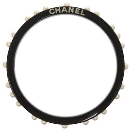 Bracciale nero Chanel con perle finte Nero