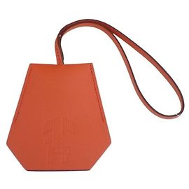 Llave Charm Clochette de Hermès Otro