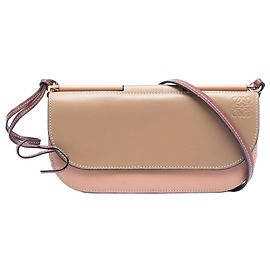 LOEWE Pochette Croisée Anagram Gate en Cuir Bicolore Marron Marron