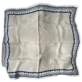 Hermès Beige and black silk scarf Red Golden