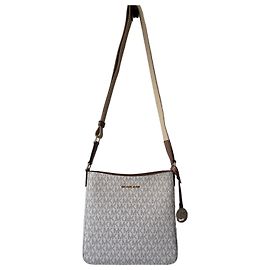 Bolsa de Ombro Michael Kors Jet Set Travel em Lona Monogramada Marrom Bege Dourado