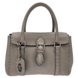 Bolsa Fendi Selleria Mini Linda Outro