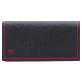 LOUIS VUITTON Portafoglio Brazza Lungo in Pelle di Vitello Taiga Blu e Rosso per Uomini Blu
