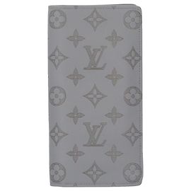 Portafoglio Brazza Monogram Shadow Louis Vuitton, Pelle, Uomo/Donna. Marrone