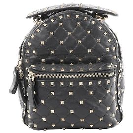 Valentino Garavani Rockstuds Spike Leather 2Way Backpack in Black Black