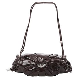 Bolso de hombro de cuero Diesel Scrunch-D en burdeos Burdeos
