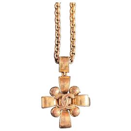 Collana pendente croce Chanel dorata D'oro