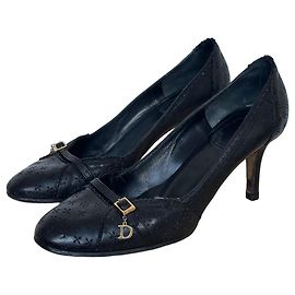 Décolleté Dior in pelle nera traforata Nero