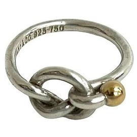 Anillo Love Knot Hook & Eye de Tiffany & Co. Plata Dorado