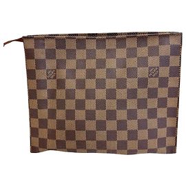 Pochete Toilette 26 Edição Limitada da Louis Vuitton Marrom