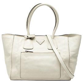 Tote convertible ouvert avec poche avant en vitello daino blanc Prada Blanc Blanc cassé