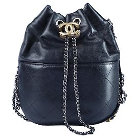 Borsa a secchiello Gabrielle Small di Chanel - '20s Nero Altro