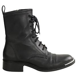 Barbara Bui Botas pretas com cadarço Preto