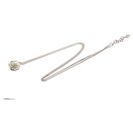 Cinturón de cadena Camelia de plata chapada de Chanel Plata