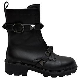 Valentino Garavani Roman Stud Combat Boots in Black Calf Leather Black