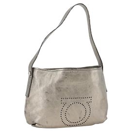 Bolsa de Ombro de Couro Salvatore Ferragamo Prata Auth BA11441 Prata