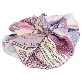 Chapéus de seda roxa Louis Vuitton Roxo
