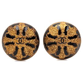 Pendientes de clip de esmalte dorado CC de Chanel Dorado