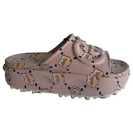 Gucci x Pikarar Rubber Interlocking Sandals Pink Cat Print Pink