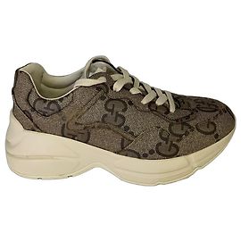 Baskets Gucci Rhyton GG Supreme marron taille 37 Beige