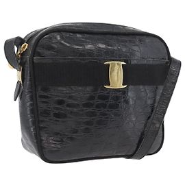 Bolsa de Ombro Salvatore Ferragamo em Couro Preto Dourado Auth ka3122A Preto Dourado