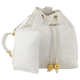 Mochila CHANEL de couro branco ouro CC Auth gh1739 Branco Dourado