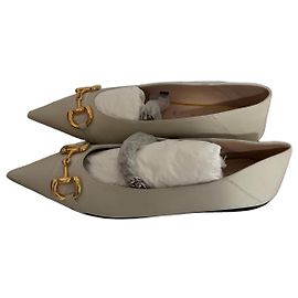 Scarpe basse Gucci in pelle bianca Bianco