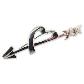 Broche en forme de cœur fléché Loving de TIFFANY & Co. Argenté