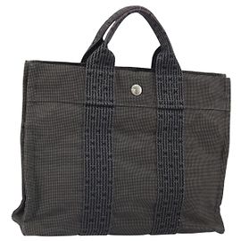 Bolsa Her Line PM da Hermès Cinza