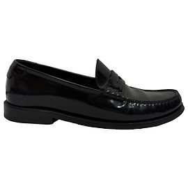 Mocassins Le Loafer en cuir verni noir de Saint Laurent Noir