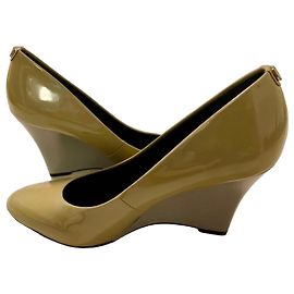 Zapatos con cuña Guess Marrón claro