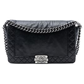 Chanel Preto Médio Em Couro De Bezerro Boy Reverso Flap Preto