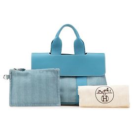 Hermès Valparaiso PM Handtasche aus Chevron-Leder Blau