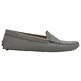 Tod's Embossed Driving Loafers in Grey Leather Grey