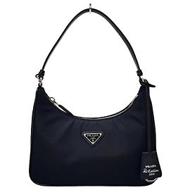 Prada Bolsa Mini de Nylon Reeditada Preto