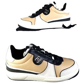Chanel Baskets bicolores Multicolore